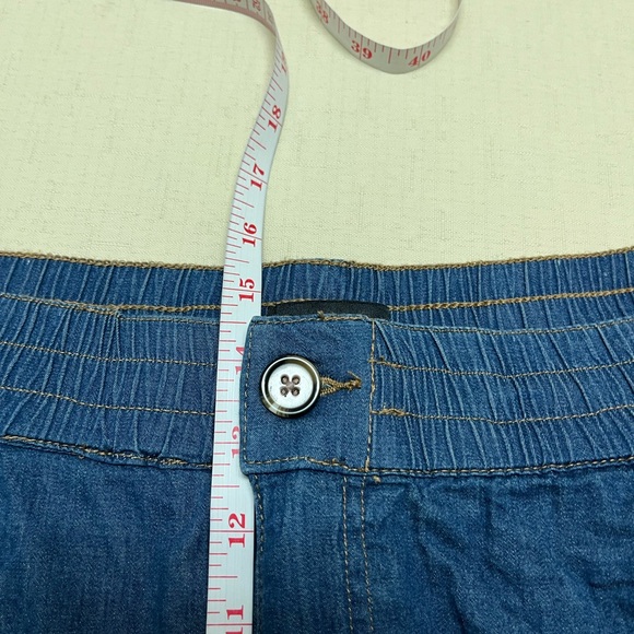 Universal Standard size 22-24 chambray 98% cotton shorts - Picture 4 of 11